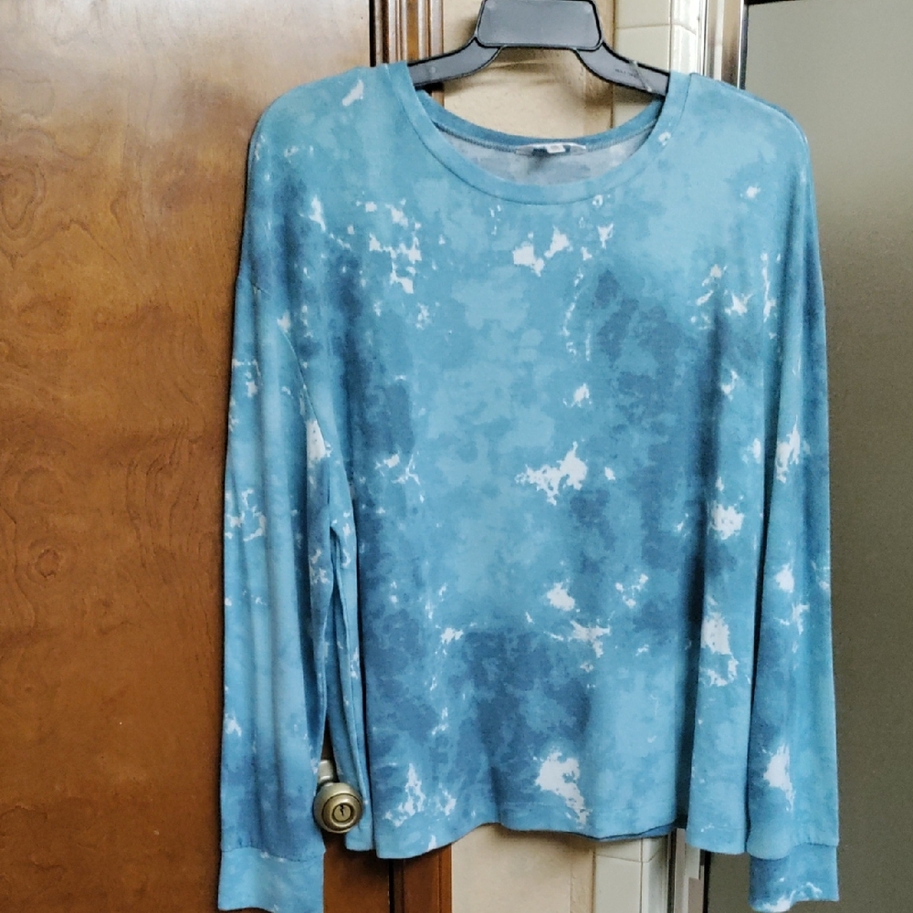 💙Time and Tru Sky Blue Hacci Crew Long Sleeve Tee